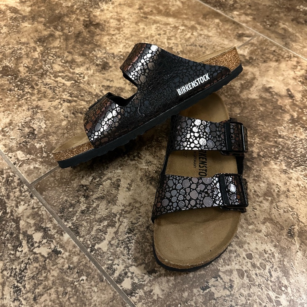 Birkenstock Black and Brown Sandals Double-Strap Comfort